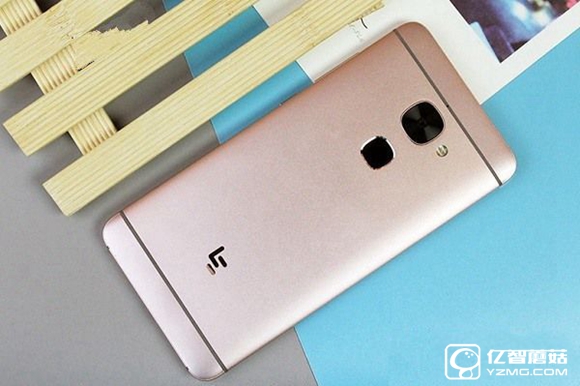 2016下半年1500左右有哪些?1500左右性價(jià)比高的國產(chǎn)手機(jī)推薦