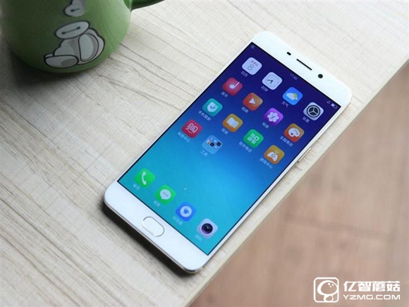 八月購機(jī)必看 近期線上熱銷機(jī)型盤點(diǎn) 