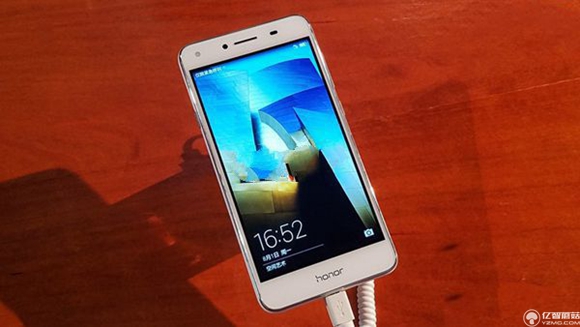 八月千元機哪款好？2016年8月值得買的千元手機推薦