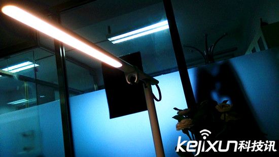 小米米家臺(tái)燈體驗(yàn)評(píng)測(cè):現(xiàn)代主義智能臺(tái)燈