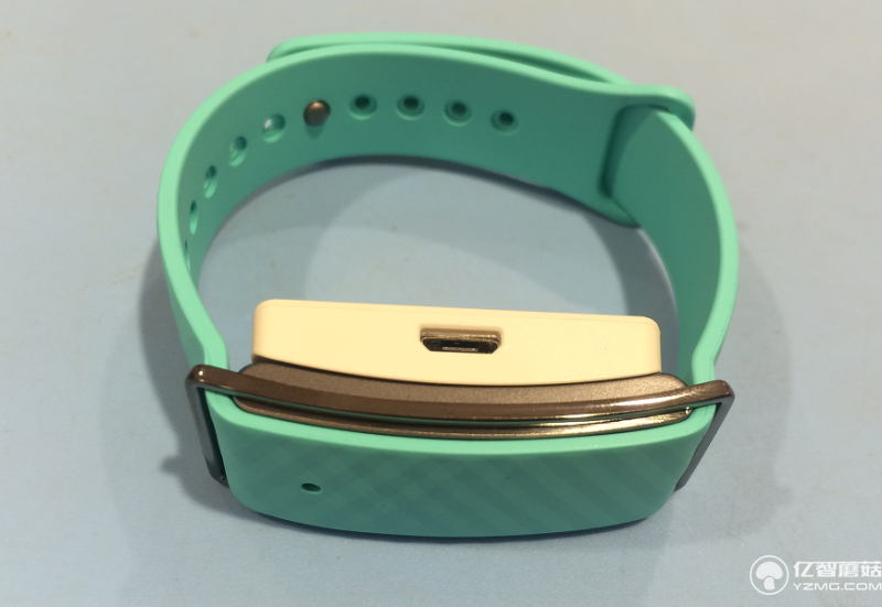 華為榮耀暢玩手環A1實物評測+高清圖賞 能夠紫外線監測我會告訴你