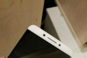 樂視2s真機曝光 發布時間或與蘋果撞車