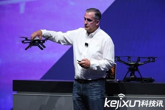 英特爾推出無人機 未來路在何方？