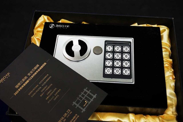 360手機Q5邀請函發出 果然是周鴻<footer>
<div class=