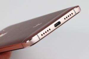 Intel力挺Type-C 手機取消耳機接口將成主流