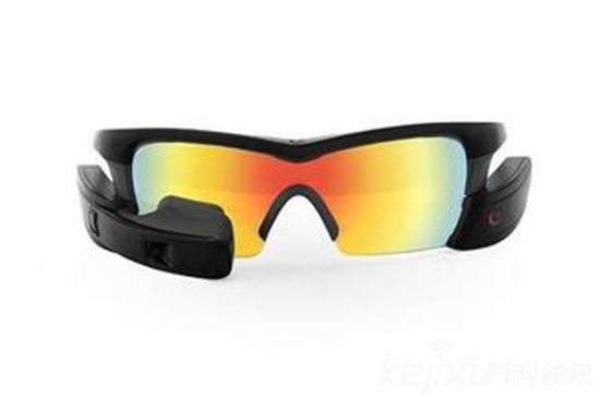 英特爾發(fā)布虛擬現(xiàn)實眼罩:一體化未來趨勢!