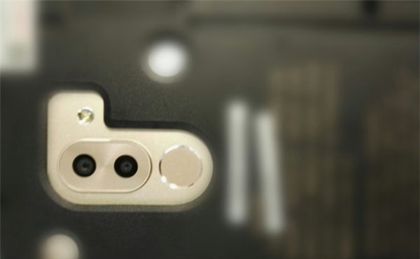 華為Mate9真機再曝:后置雙攝