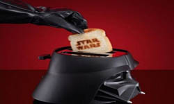 黑武士多士爐簡直酷斃了  健康早餐從星戰面包開始