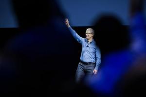 執(zhí)掌蘋果5年 庫克從喬布斯陰影中走出了嗎？