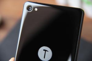 錘子T3獲3C認證 老羅這次要換玩法了