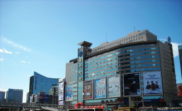 電商沖擊成轉折!實體店面臨全面進化