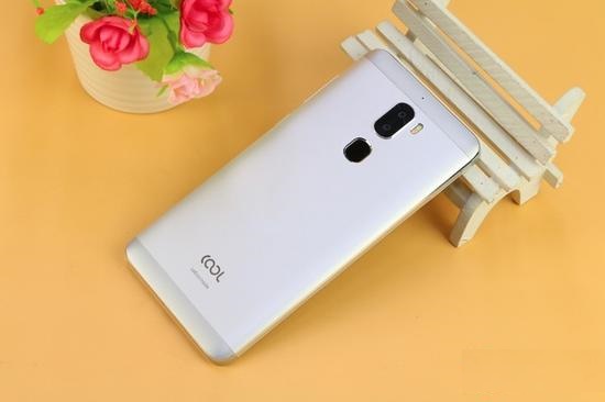 沒(méi)有永遠(yuǎn)的1999 手機(jī)價(jià)格戰(zhàn)過(guò)后拼什么?