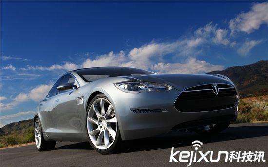 特斯拉事故頻發還漲價? 消費者并不買賬!