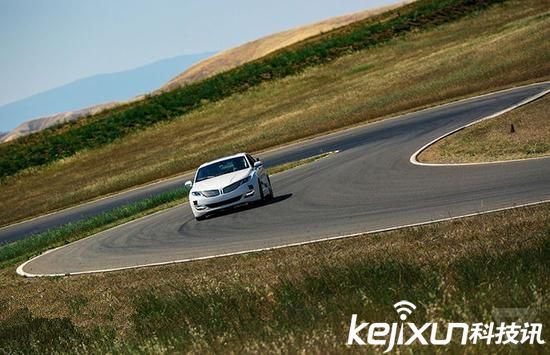 汽車與科技聯合研究自動駕駛 2019年交付