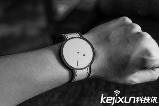 索尼發布第二代墨水屏手表 12種風格任你選
