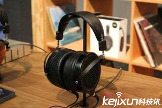 Audeze將發兩款新耳機 入耳式耳機首次應用平面振膜技術