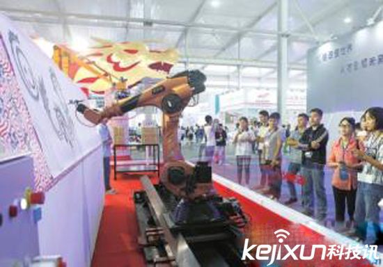 機(jī)器人對(duì)于人類(lèi)安全嗎？藝術(shù)家另類(lèi)表達(dá)方式