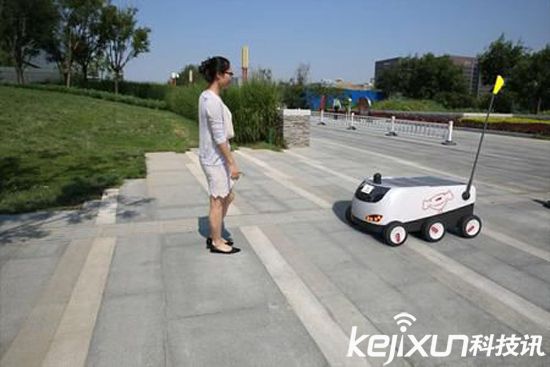 菜鳥網(wǎng)絡(luò)發(fā)布配送機器人 快遞小哥恐丟飯碗