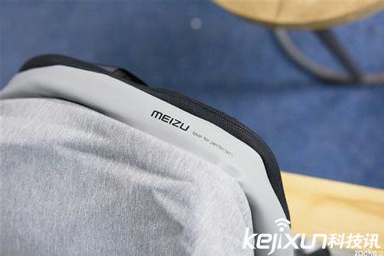 魅族發布休閑旅行雙肩包 定價199元