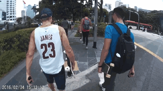 世界上最輕最小的電動滑板 這玩意上路不會被禁