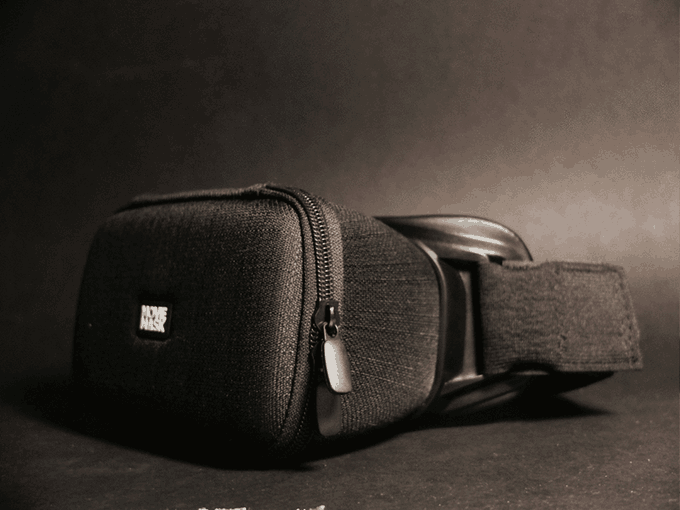 這頭戴不玩VR 主打觀影絕對不漏光