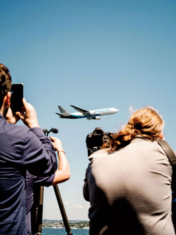 電商巨頭亞馬遜能干掉世界快遞巨頭FedEx嗎？