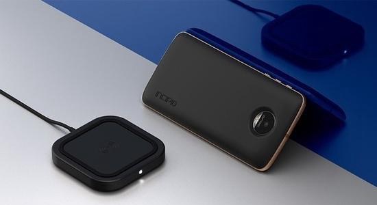 楊元慶：聯想要用Moto Z反攻中國智能手機市場