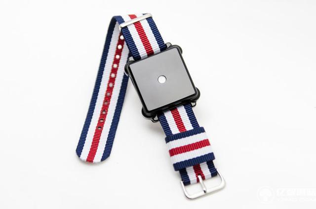 沒有屏幕的Moment智能手表居然還能這么用！ 