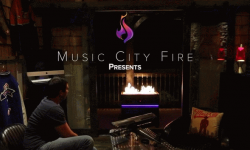 能噴火焰的智能音箱！這下篝火晚會連火堆都省了