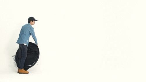 <a href=/smart/qiche/ target=_blank class=infotextkey>汽車</a>影院浪漫？其實你能為她打造自己的熒幕