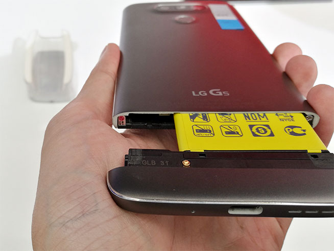 谷歌向左聯想向右 Moto Z模塊化手機路在何方？