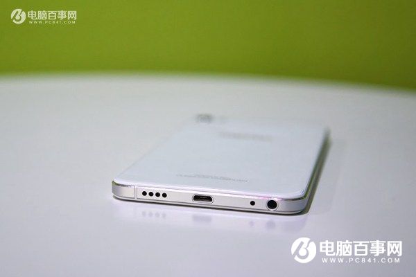 魅藍(lán)U20好看嗎？魅藍(lán)U20外觀評(píng)測