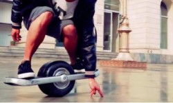 能越野的獨輪電動滑板：簡直是滑板界的牧馬人