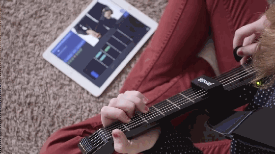 便攜超帥的數(shù)字吉他 助你瞬間撩妹成功