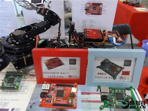 國產核心科技!龍芯機器人控制器首次亮相