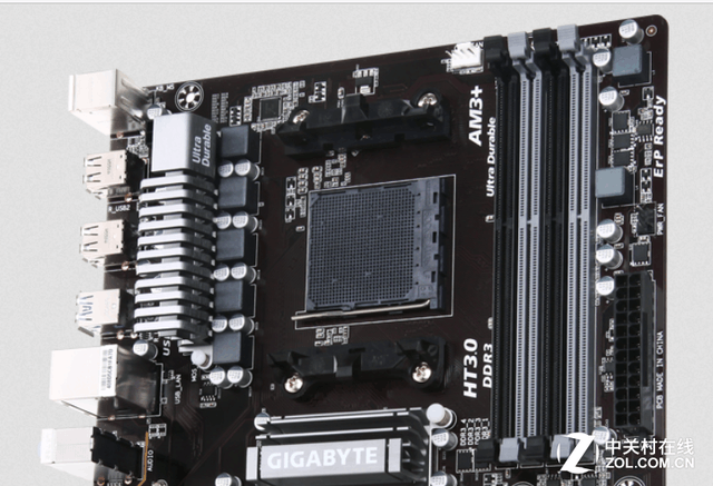 技嘉990X-D3P主板配8350 打造AMD游戲機