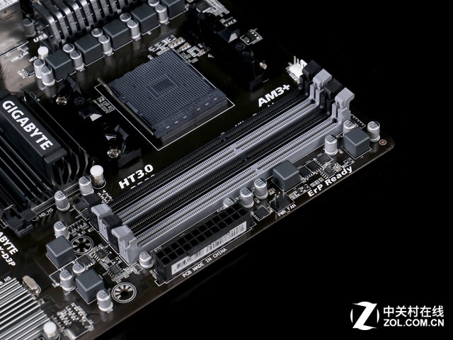 技嘉990X-D3P主板套裝 幽靈散熱自帶加成