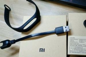 網友買到神級山寨小米手環2：一開機哭笑不得