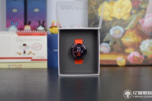 華米AMAZFIT運動手表評測:小米手環2之后又一爆品?