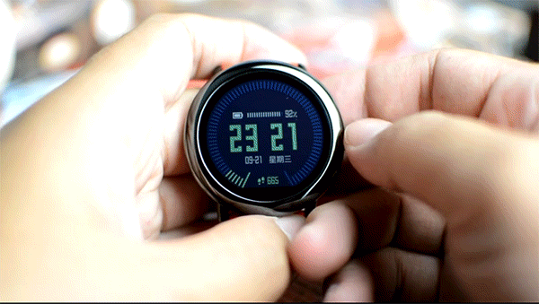 華米AMAZFIT運動手表評測:小米手環2之后又一爆品?