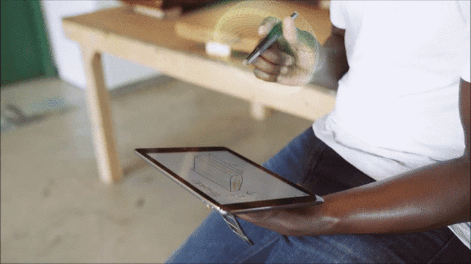 2 Flip觸控筆:翻轉(zhuǎn)操作無需藍(lán)牙和電池