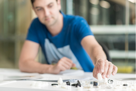 戴上這個戒指就能睡個好覺？！安眠藥表示不信