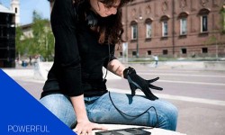 DJ們看過(guò)來(lái) Remidi音樂(lè)手套讓你打碟更High