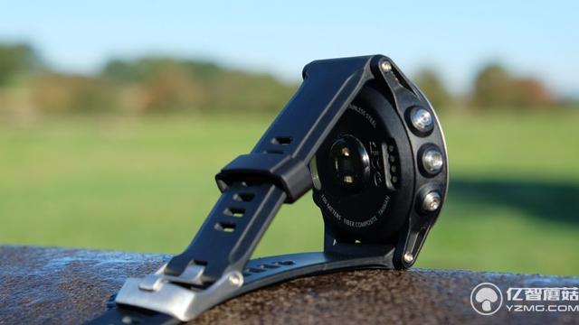 佳明旗艦運(yùn)動(dòng)表Fenix 3 HR體驗(yàn) 功能超級豐富