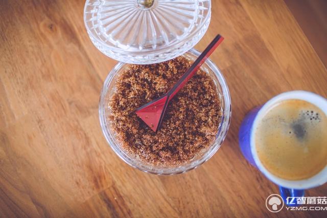 這個神奇的可折疊勺子才是真的顏值和實用并存