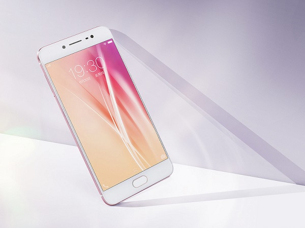 華為NOVA女性手機開售 OPPO和vivo還有活路嗎?