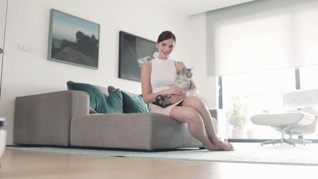 這款機(jī)器人不僅能賣萌 端茶送水逗寵物全精通