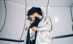 時尚又保護隱私的金色風衣 IT潮人們得人手一件