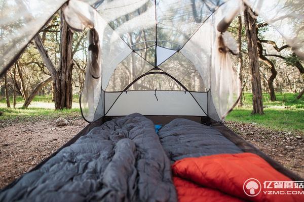 帳篷和吊床合體了 雖然夠酷但賣得也夠貴