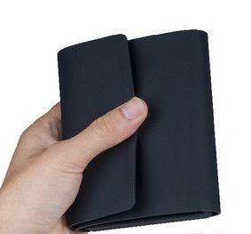 這個(gè)柔性鍵盤其實(shí)是一款完整的Windows PC